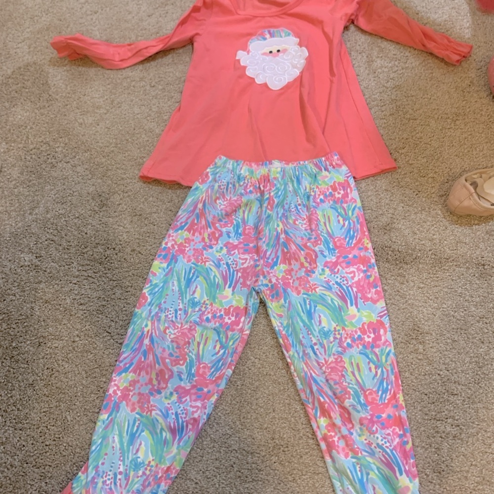 Girls 4T Santa outfit! Worn once!